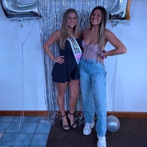 Meet your Posher, Hannah